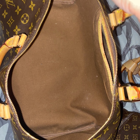 Louis Vuitton Speedy Large Monogram 40 Brown Coated Canvas Weekend/Travel Bag - Picture 3 of 8